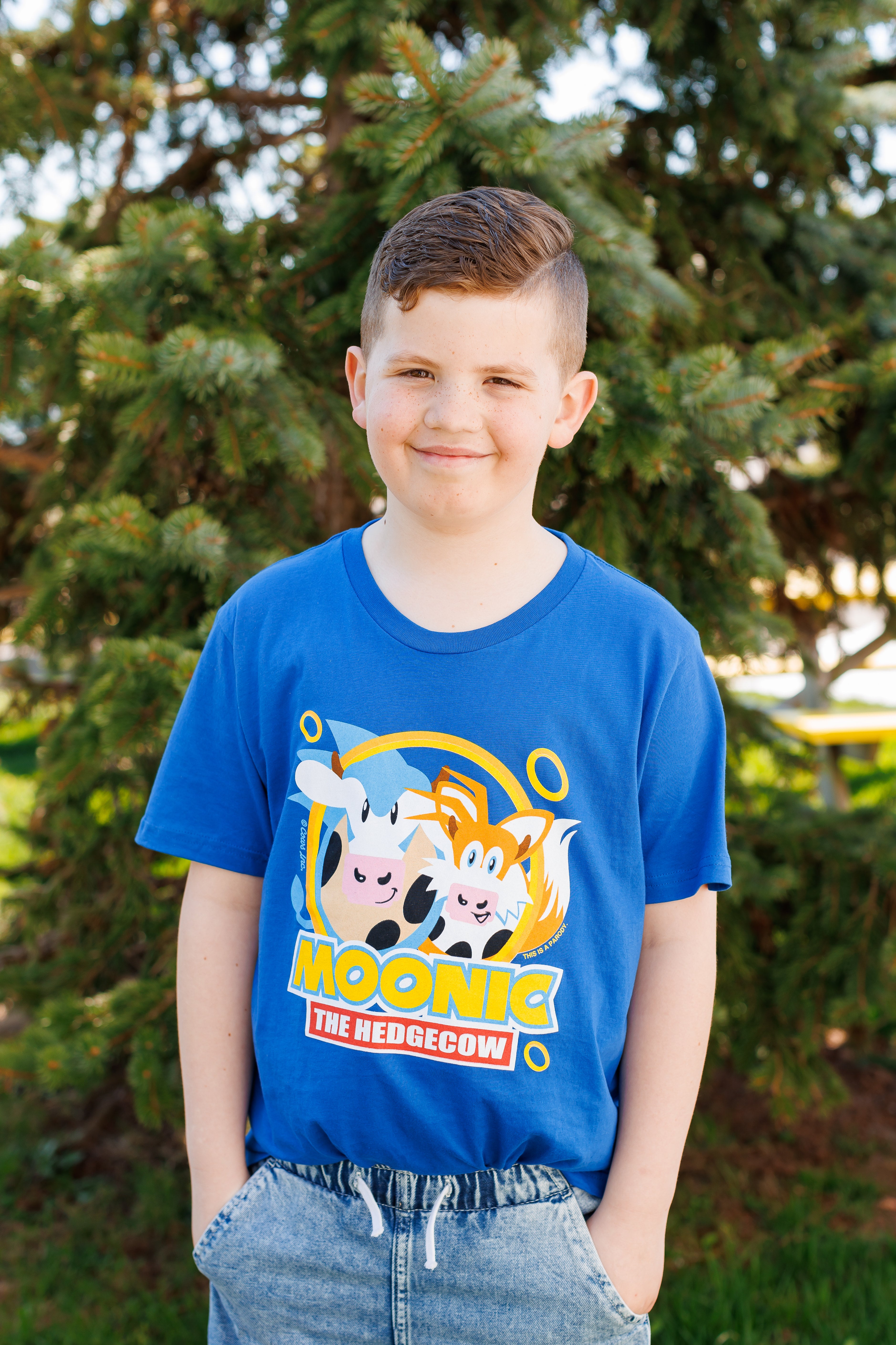 MOOnic the HedgeCOW Youth T